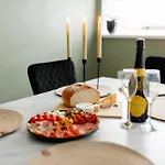 Holiday home Stylish 3 Bed, Wifi, Dog Friendly, Walks *