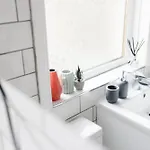 Stylish 3 Bed, Wifi, Dog Friendly, Walks