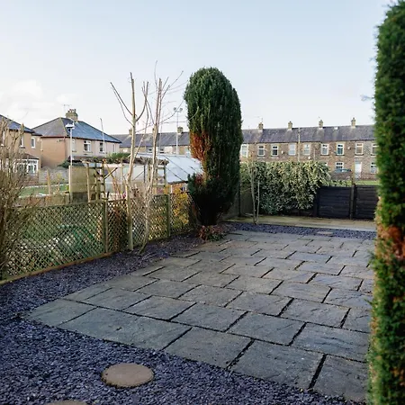 Bowling Terrace By Above Rubies - Stylish, 3 Bedroom, Pet Friendly House In * 스킵턴