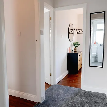 Stylish 3 Bed, Wifi, Dog Friendly, Walks Holiday home