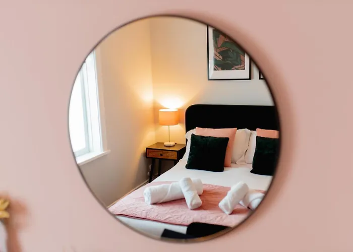 Semesterbostad Stylish 3 Bed, Wifi, Dog Friendly, Walks *