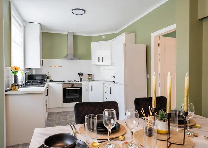 Semesterbostad Stylish 3 Bed, Wifi, Dog Friendly, Walks