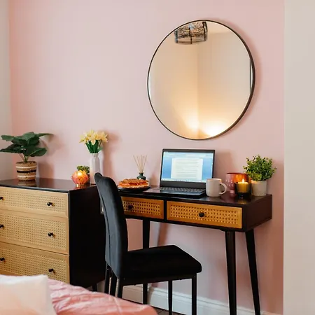 Bowling Terrace Above Rubies Dog Friendly, Walks * Skipton