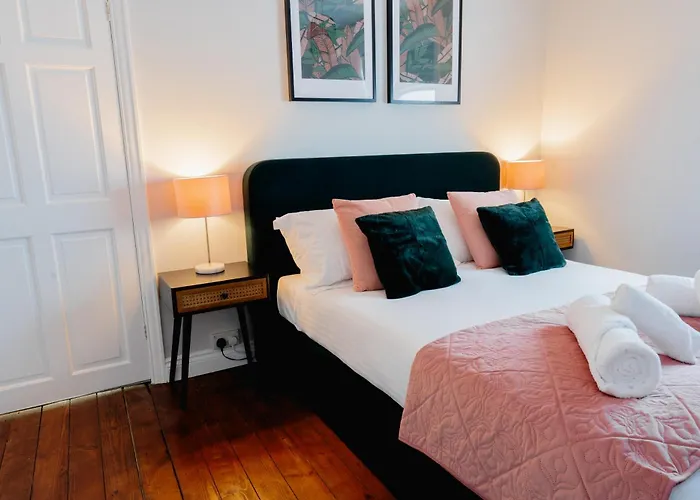 Stylish 3 Bed, Wifi, Dog Friendly, Walks Tatil Evi *