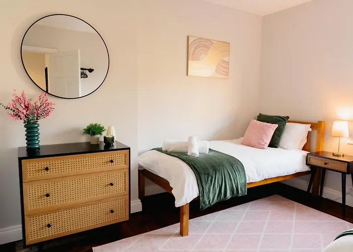 Stylish 3 Bed, Wifi, Dog Friendly, Walks *